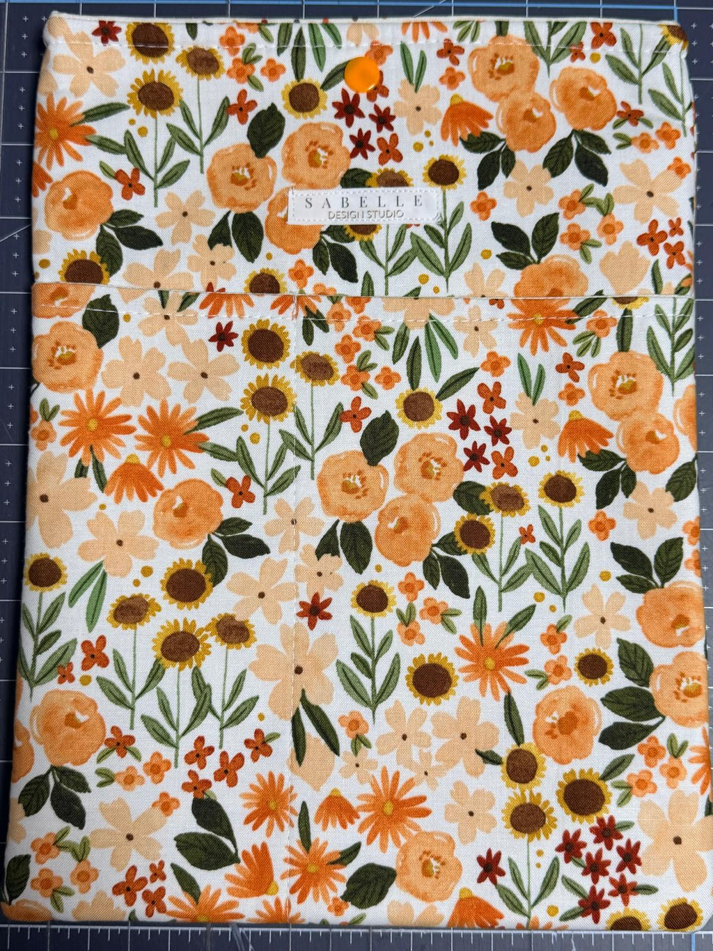 Emilie Booklover Sleeve